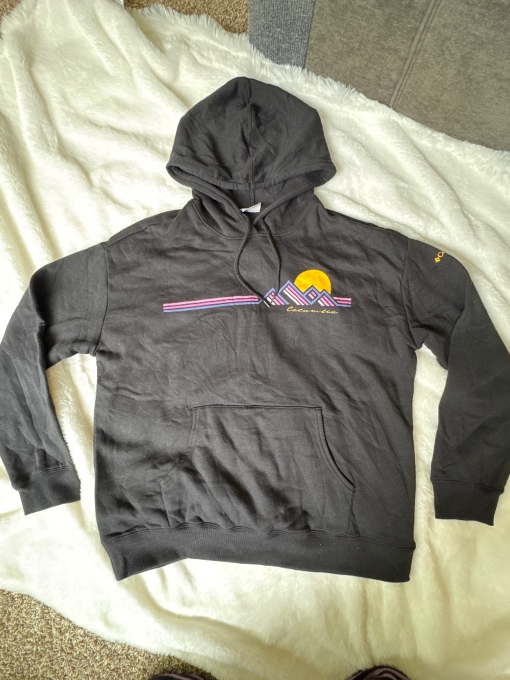 Black Columbia Hoodie NWOT